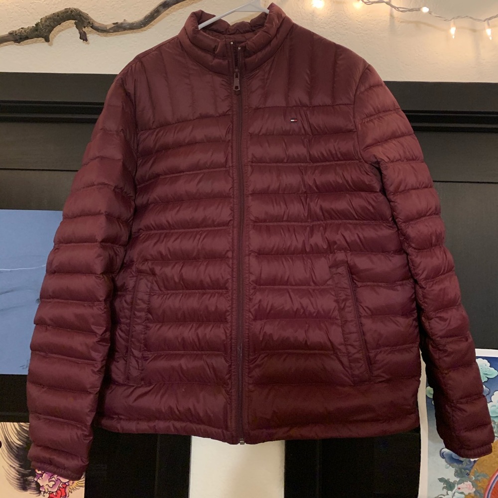 Tommy Hilfiger Down Jacket Burgundy Size Large